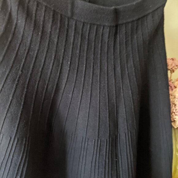 BCBGMaxAzria Black Skirt - Picture 2 of 3